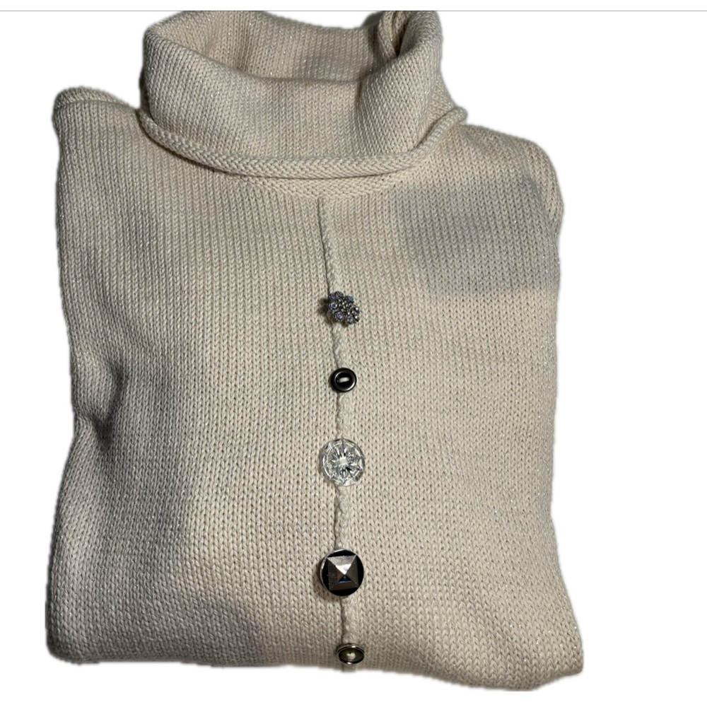 Cream sweater w/ cute bottoms, size L/XL